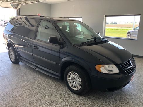 Used 2007 Dodge Grand Caravan SE w/ Popular Equipment Group I FWD image 5