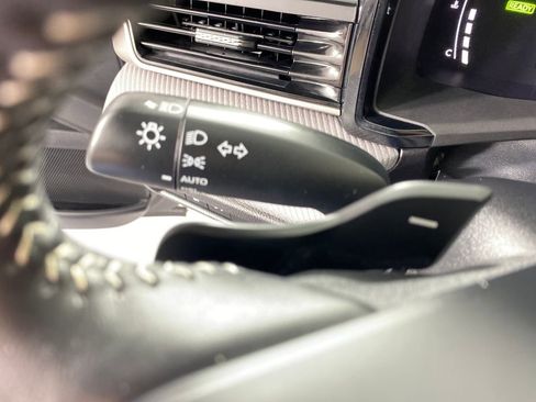 Certified 2025 Toyota Camry SE image 17