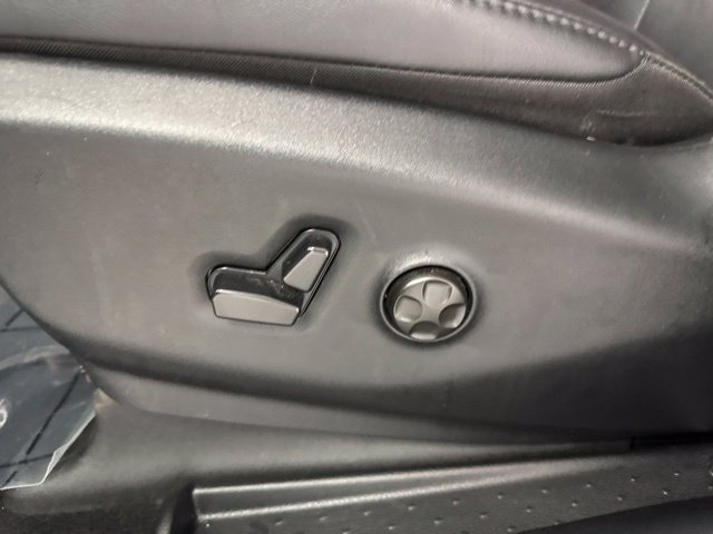 Used 2025 Chrysler Pacifica Select FWD image 17