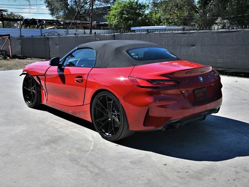 Used 2025 BMW Z4 M40i w/ Edition image 4