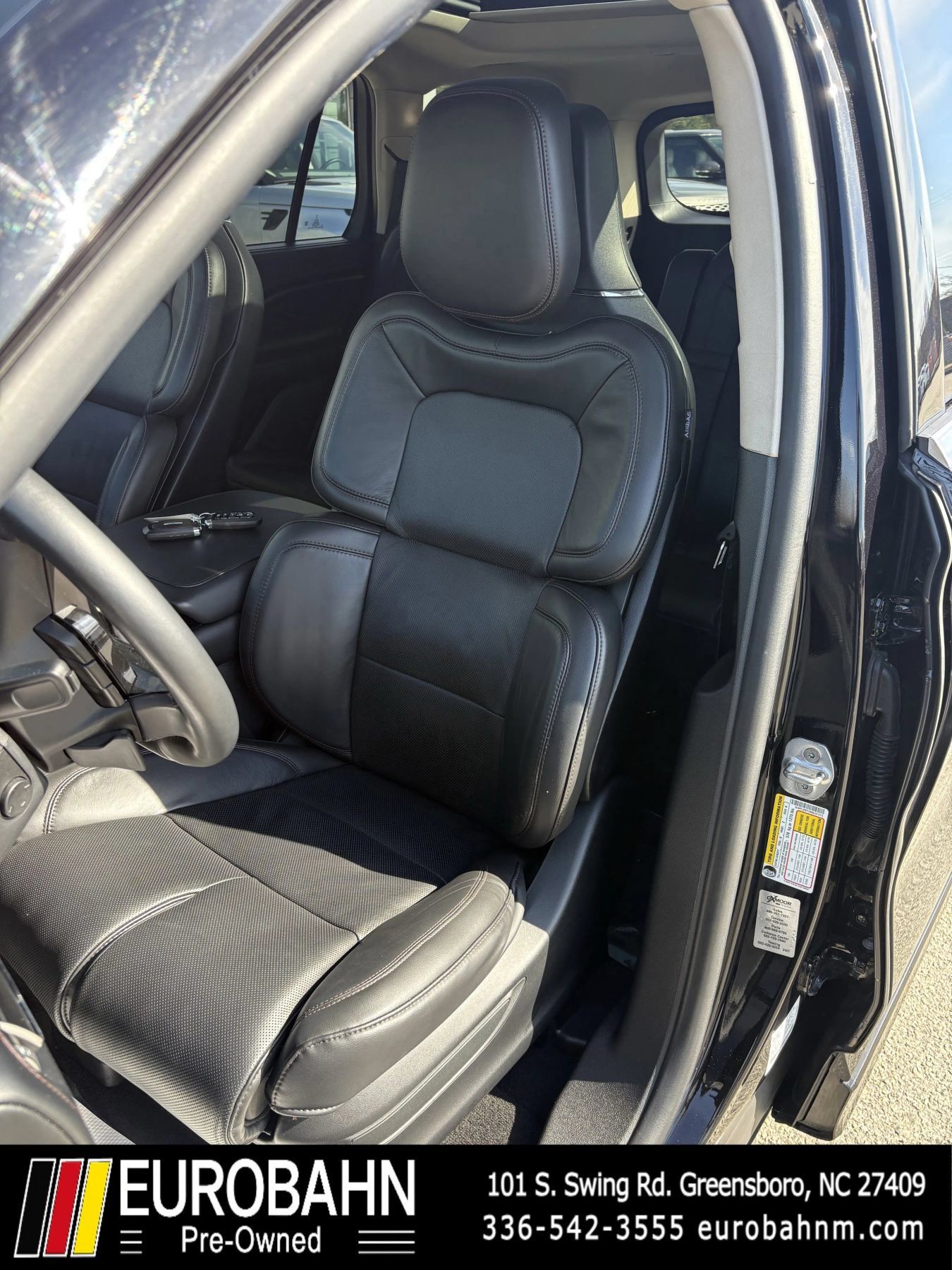 Used 2022 Lincoln Aviator Grand Touring w/ Equipment Group 301A AWD/4WD image 6