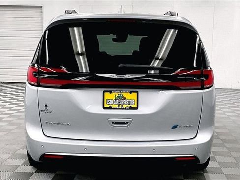 Used 2022 Chrysler Pacifica Pinnacle FWD image 5