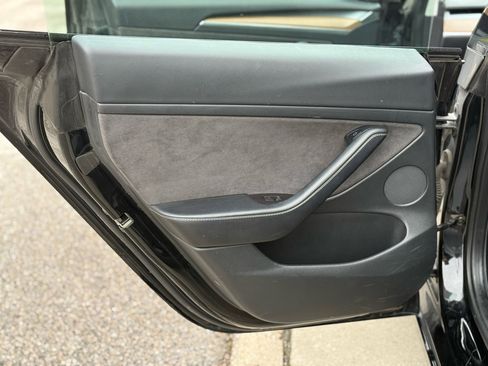 Used 2022 Tesla Model 3 RWD image 32