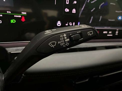 Used 2025 Audi Q6 e-tron Premium w/ Convenience Package RWD image 41