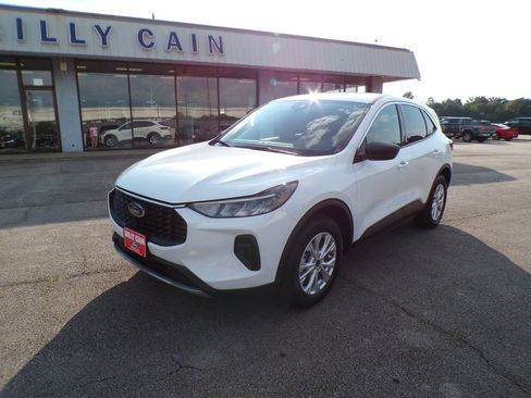 Used 2024 Ford Escape Active image 3