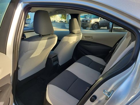 Used 2025 Toyota Corolla LE image 9