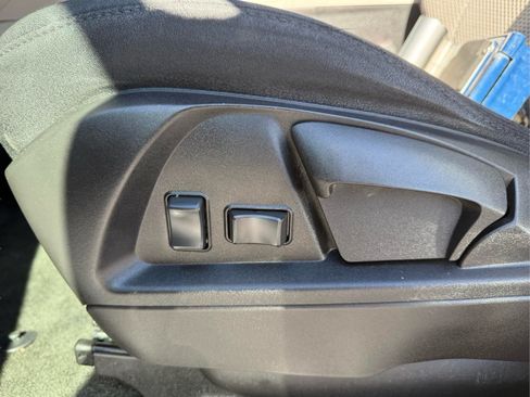 Used 2017 Chevrolet Equinox LS FWD image 22