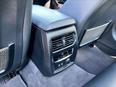 Used 2019 BMW 330i xDrive Sedan w/ Driving Assistance Package AWD/4WD image 10