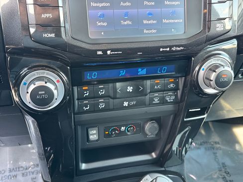 Used 2019 Toyota 4Runner Limited AWD/4WD image 32