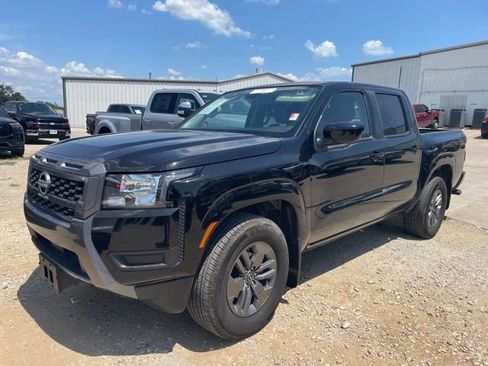 Used 2025 Nissan Frontier SV RWD image 1
