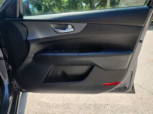 Used 2021 Kia Forte Sedan FWD image 24