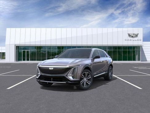 New 2025 Cadillac Lyriq Luxury image 32
