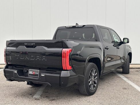 Used 2022 Toyota Tundra Platinum image 5