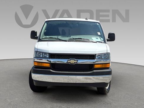 Used 2024 Chevrolet Express 2500 w/ Driver Convenience Package RWD image 18