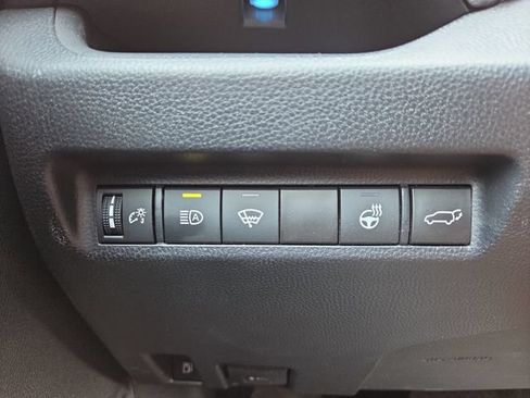 Used 2022 Toyota RAV4 XSE w/ XSE Grade Weather Package AWD/4WD image 19