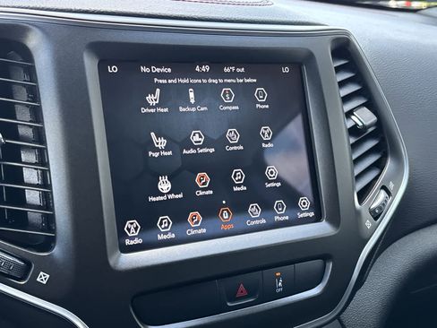 Used 2022 Jeep Cherokee Trailhawk w/ Comfort/Convenience Group AWD/4WD image 20