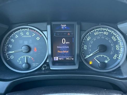 Used 2016 Toyota Tacoma TRD Off-Road w/ Towing Package RWD image 29