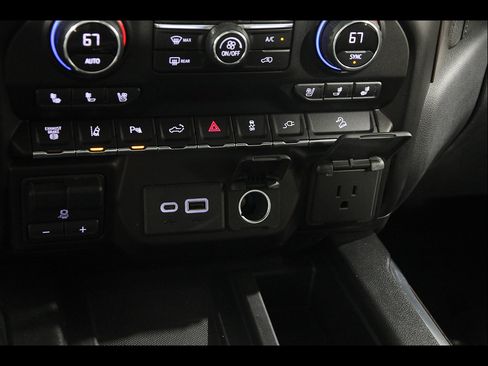 Used 2020 Chevrolet Silverado 3500 High Country w/ Technology Package AWD/4WD image 17