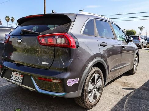 Used 2019 Kia Niro EX Premium w/ Sunroof Package image 8
