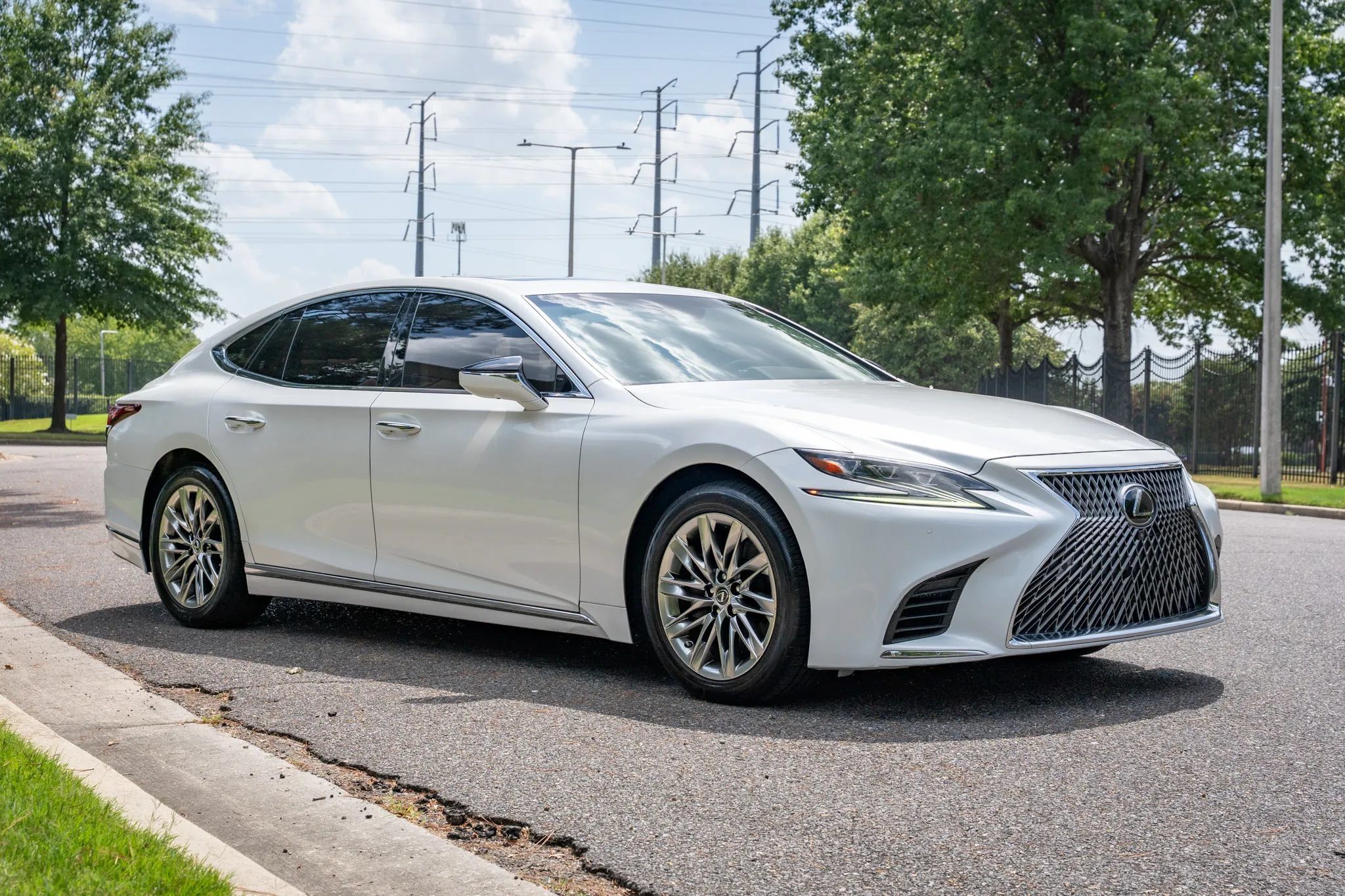 Used 2018 Lexus LS 500 w/ Interior Upgrade Package RWD image 4