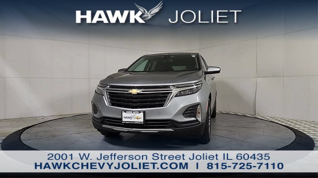Used 2024 Chevrolet Equinox LT FWD image 3