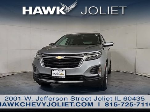 Used 2024 Chevrolet Equinox LT FWD image 3