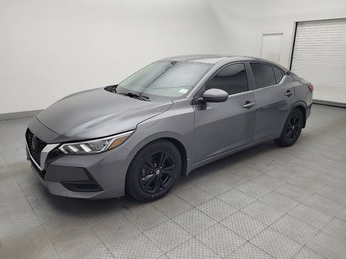 Used 2022 Nissan Sentra SV FWD image 2
