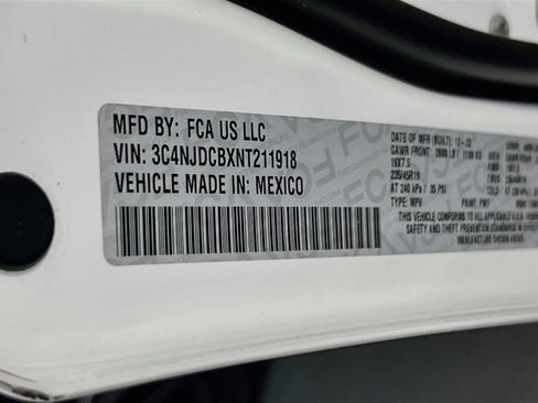Used 2022 Jeep Compass High Altitude AWD/4WD image 30