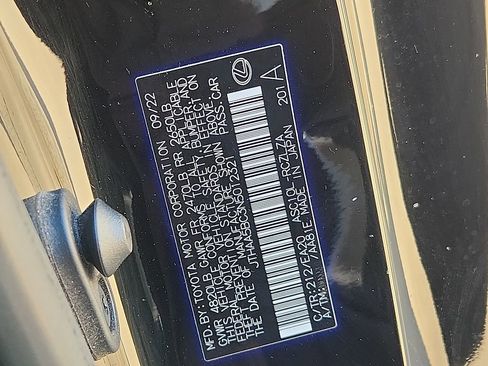 Used 2022 Lexus RC 300 image 27