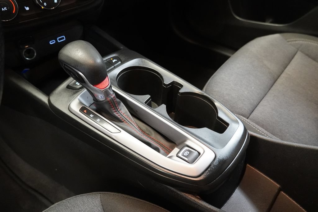 Used 2024 Chevrolet Trax RS FWD image 21