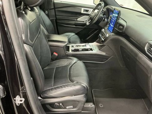 Used 2020 Ford Explorer ST w/ Premium Technology Package image 21