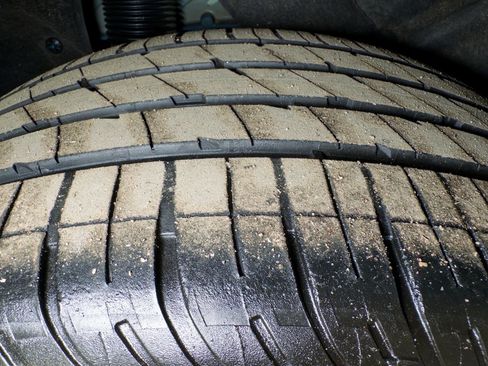 Used 2024 Tesla Model Y Long Range image 30