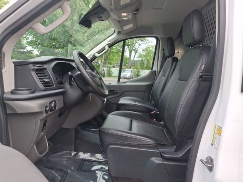 Used 2023 Ford Transit 150 Low Roof RWD image 15