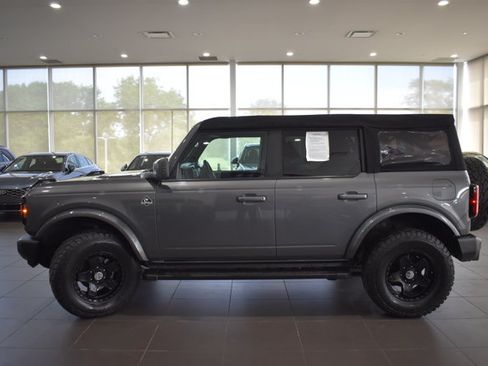 Used 2023 Ford Bronco Outer Banks AWD/4WD image 3
