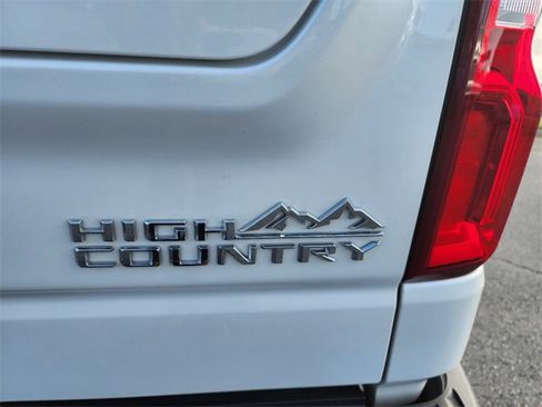 Used 2024 Chevrolet Silverado 1500 High Country w/ Technology Package image 12