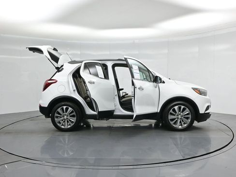 Used 2017 Buick Encore Preferred image 5