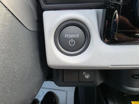 New 2026 Subaru Solterra image 23