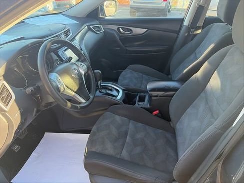 Used 2016 Nissan Rogue SV w/ SV Premium Package image 6