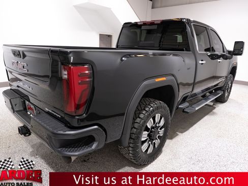 Used 2026 GMC Sierra 2500 Denali w/ Technology Package AWD/4WD image 5