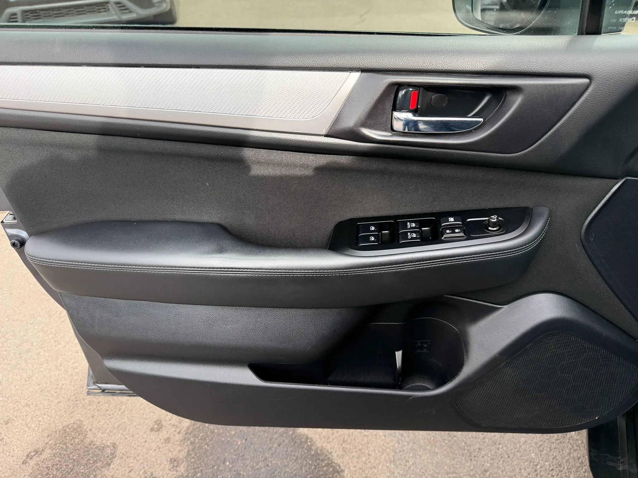 Used 2019 Subaru Outback 2.5i Premium AWD/4WD image 13