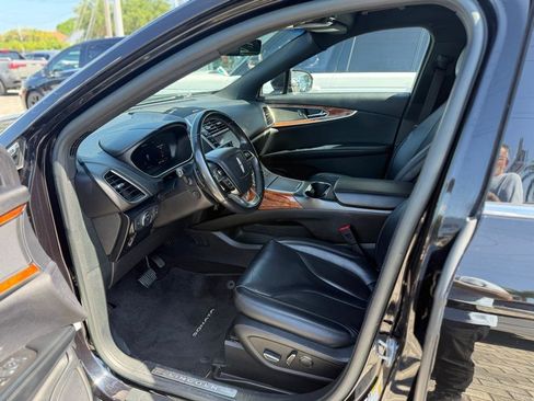Used 2019 Lincoln Nautilus Select AWD/4WD image 26