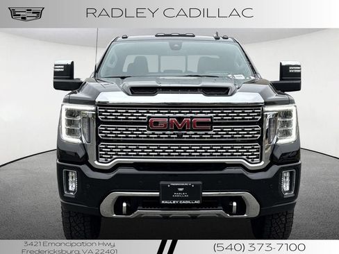 Used 2022 GMC Sierra 3500 Denali w/ Denali Black Diamond Edition image 10