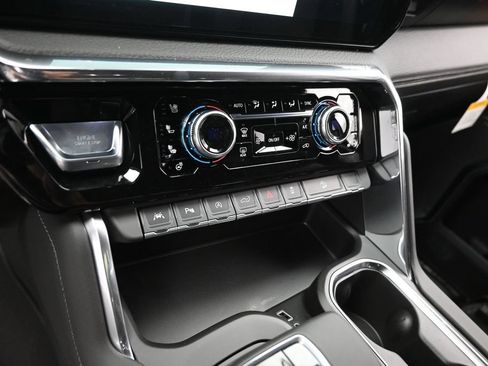 New 2026 GMC Sierra 1500 Denali AWD/4WD image 20