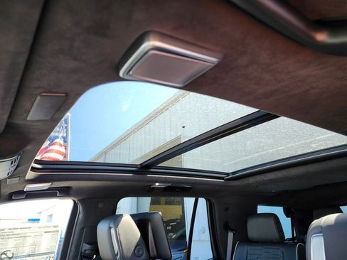 New 2026 Cadillac Escalade V w/ LPO, Floor Liner Package AWD/4WD image 20