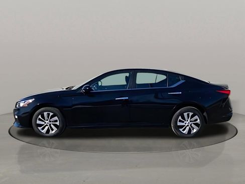 Used 2020 Nissan Altima 2.5 S image 3