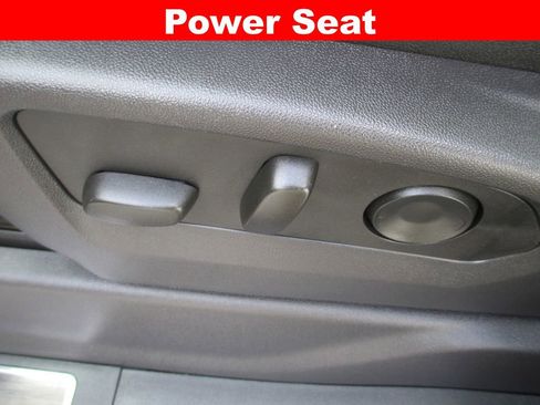 Used 2024 GMC Sierra 1500 AT4 w/ Technology Package image 30