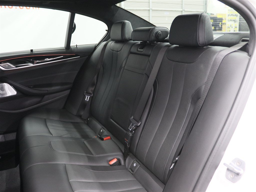 Used 2018 BMW M5 w/ Executive Package AWD/4WD image 17