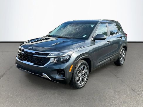 Certified 2024 Kia Seltos S FWD image 3