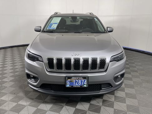 Used 2019 Jeep Cherokee Latitude Plus w/ Comfort/Convenience Group AWD/4WD image 8