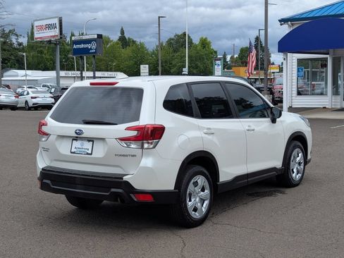 Used 2022 Subaru Forester AWD/4WD image 5